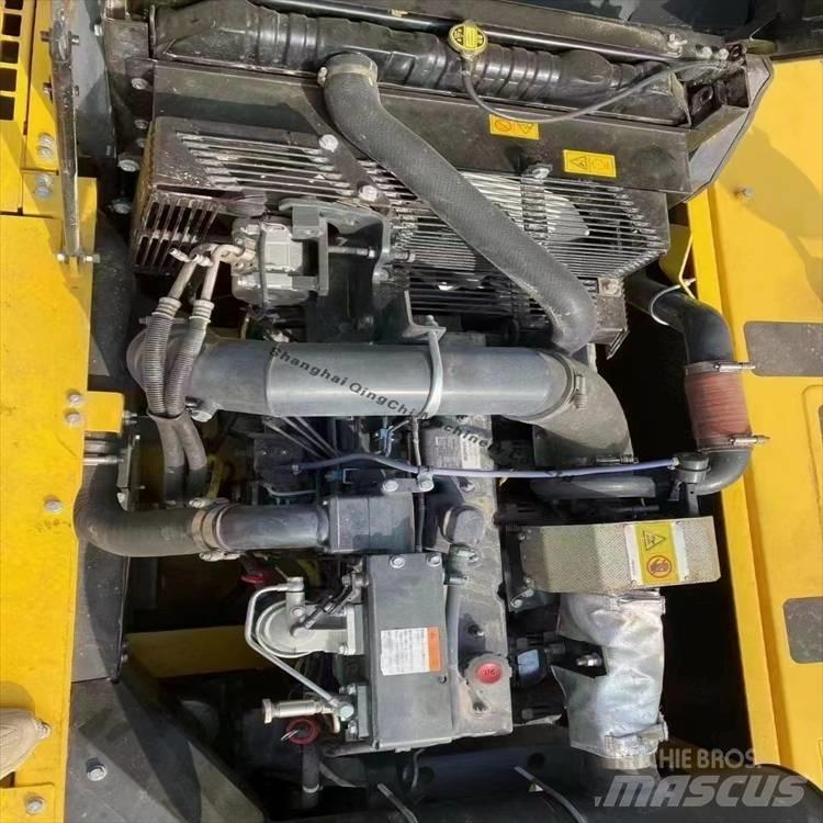 Komatsu 350 Rupsgraafmachines