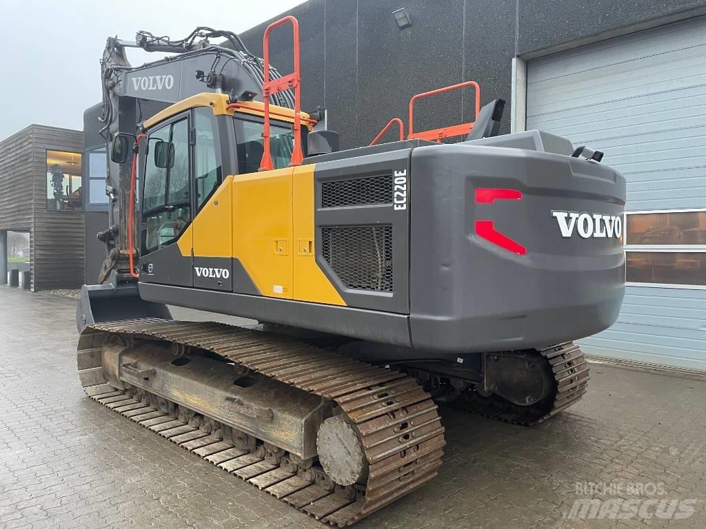 Volvo EC220E Rupsgraafmachines