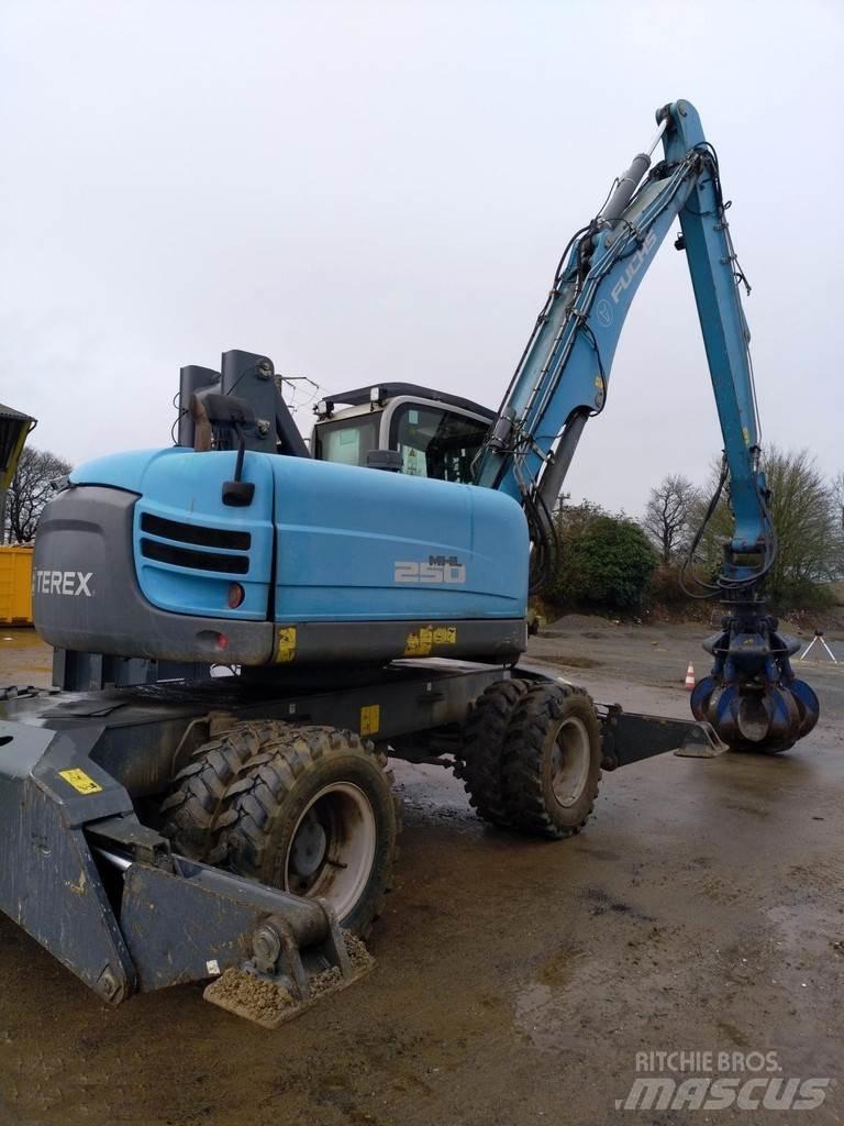 Fuchs MHL 250 E Speciale Graafmachines