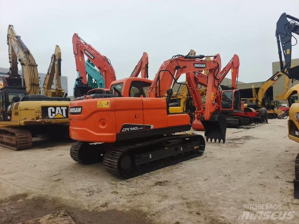 Doosan DX 140 Rupsgraafmachines