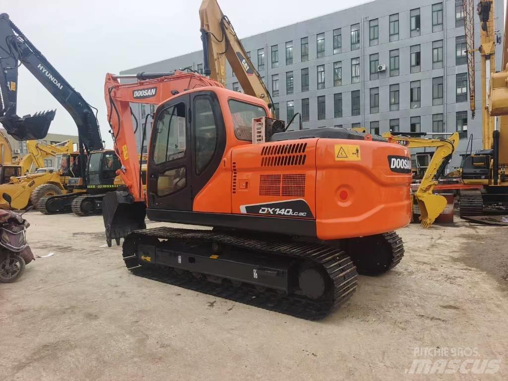 Doosan DX 140 Rupsgraafmachines