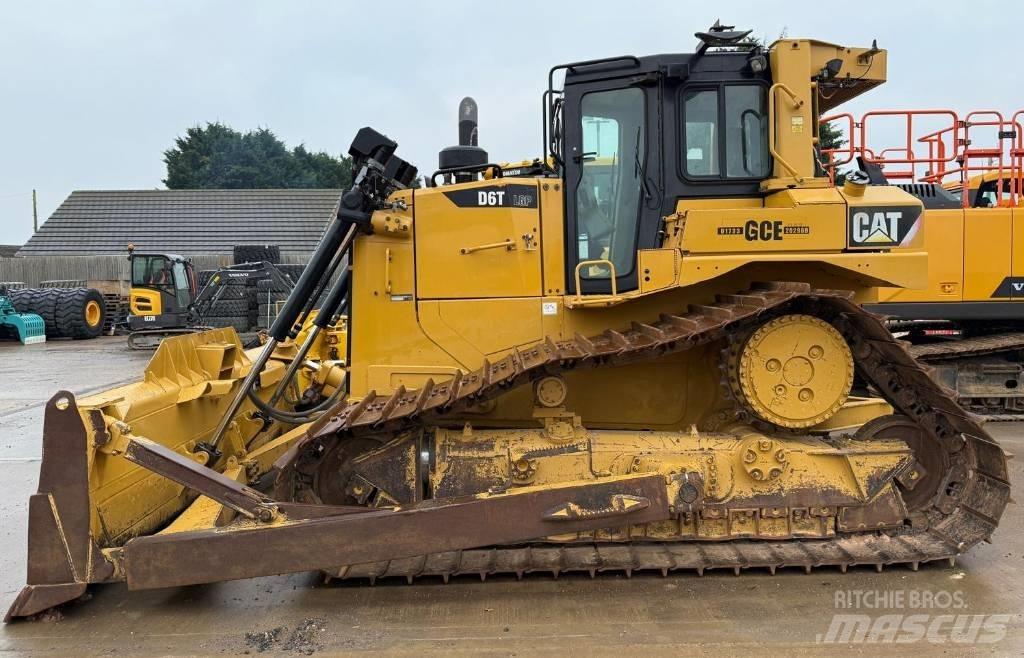 CAT D6T Rupsdozers