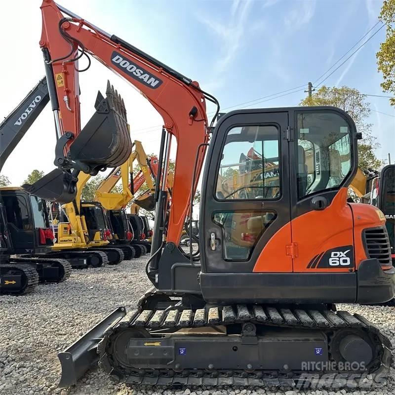 Doosan DX 60 Rupsgraafmachines