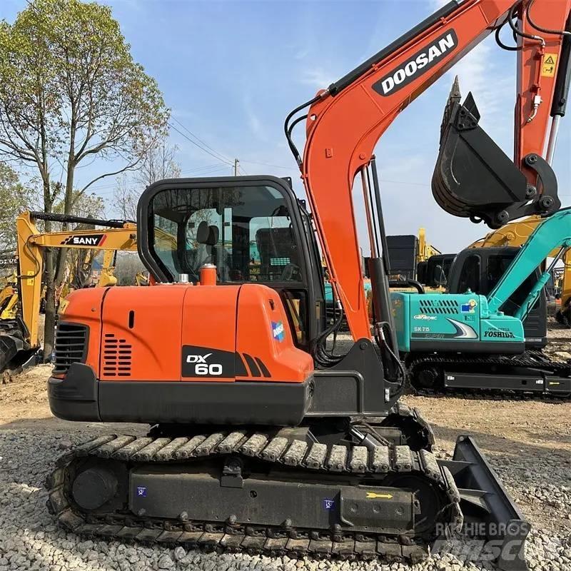 Doosan DX 60 Rupsgraafmachines
