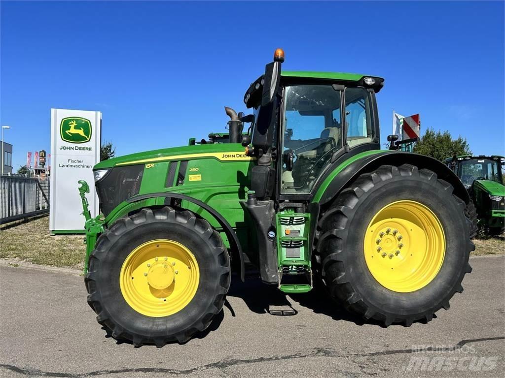 John Deere 6R 250 Tractoren