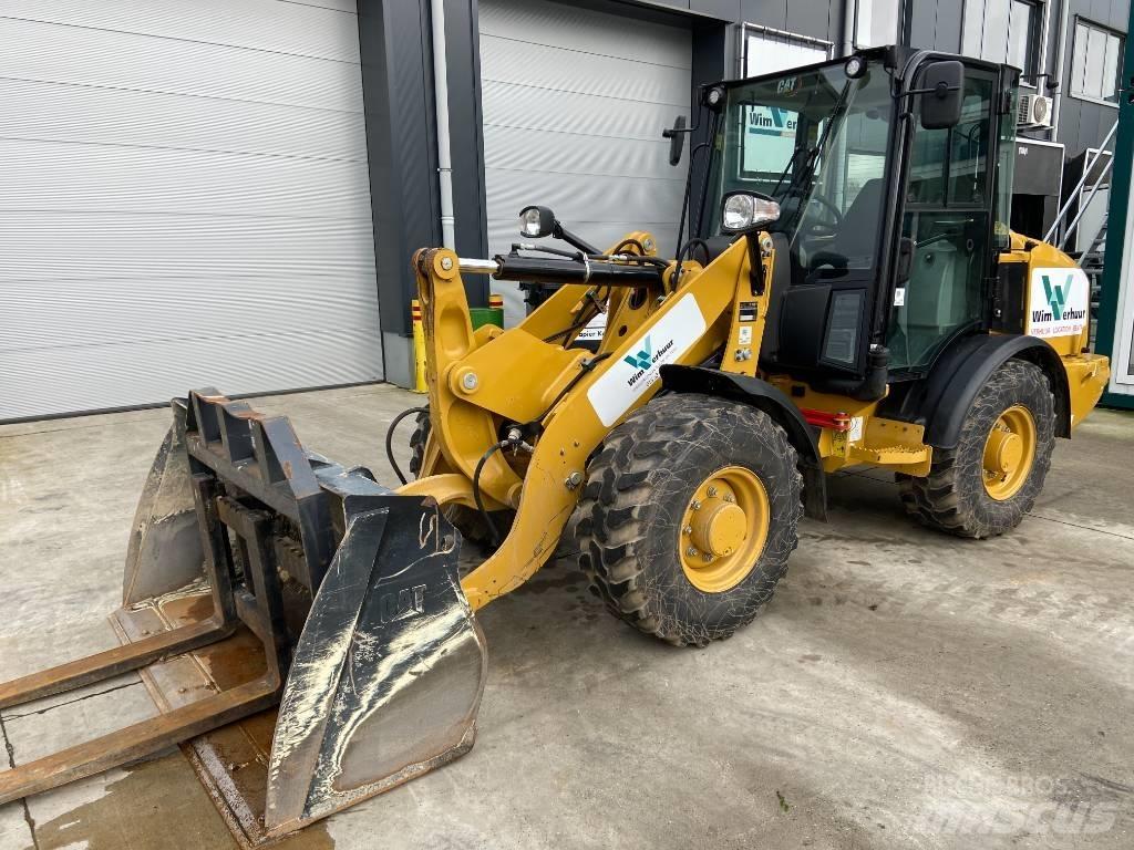 CAT 906 Wielladers