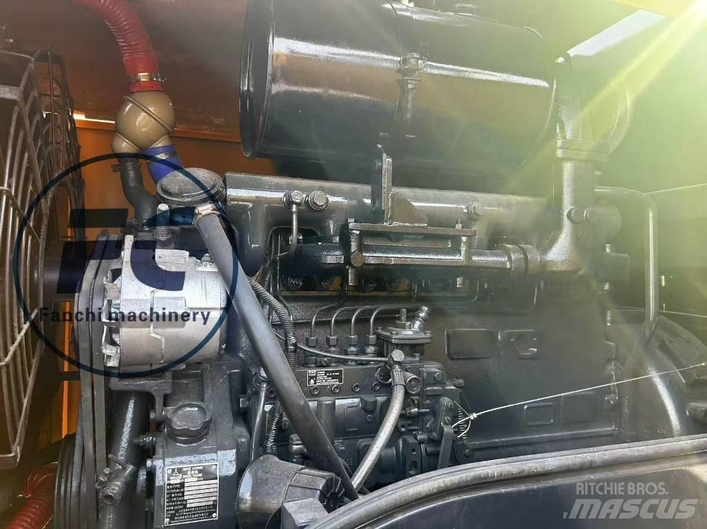 LiuGong 835 Rupsgraafmachines