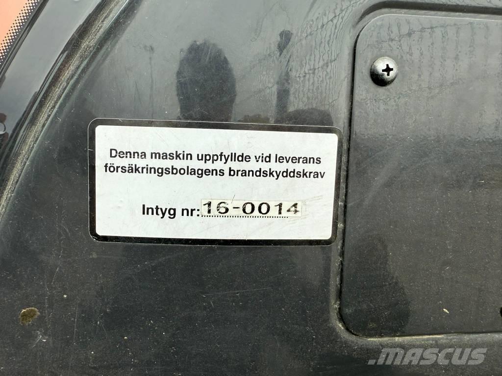 Hitachi ZX 300 LC-6 Rupsgraafmachines