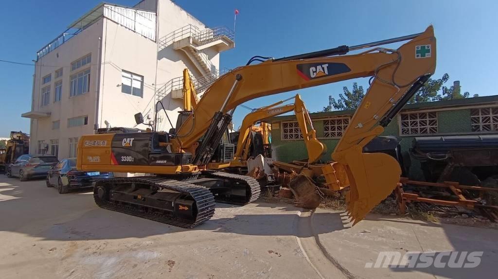 CAT 330 Rupsgraafmachines