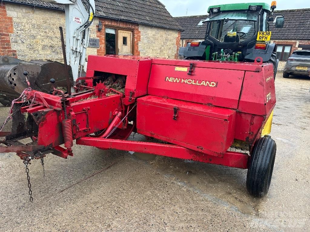New Holland 370 Vierkante balenpers