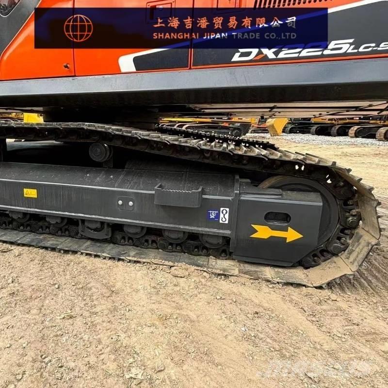 Doosan DX 225 Rupsgraafmachines