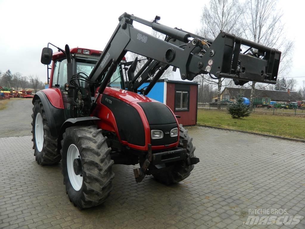 Valtra T 140 Tractoren