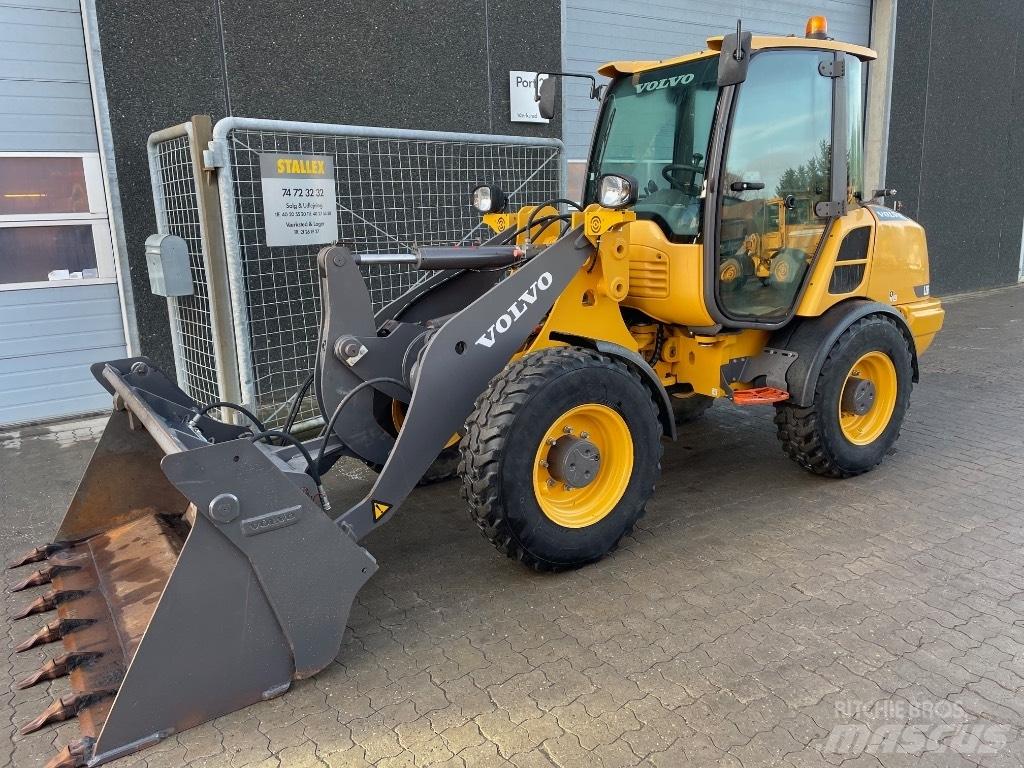Volvo L28F Miniladers