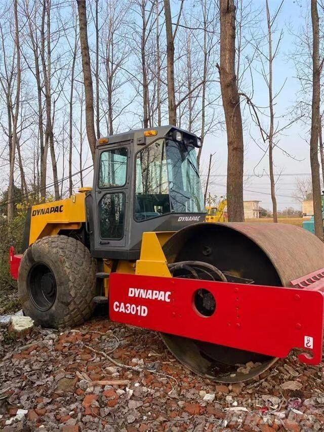 Dynapac CA301 Trilrolwalsen