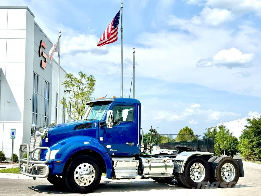 Kenworth T 880 Trekkers