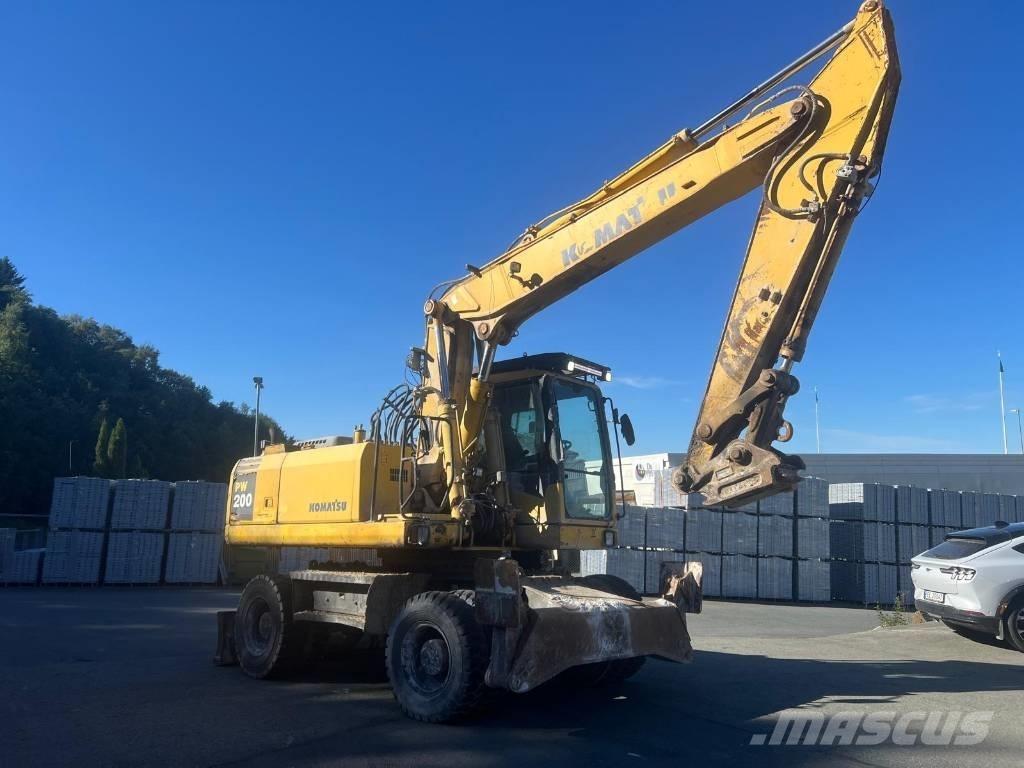 Komatsu PW 200-7 Wielgraafmachines