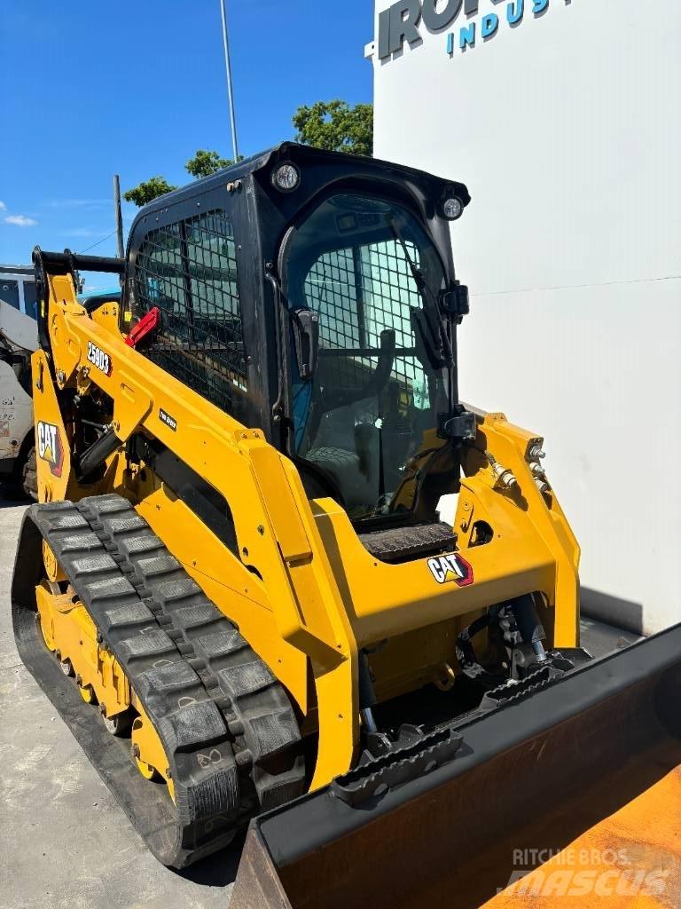 CAT 259D3 Schrankladers
