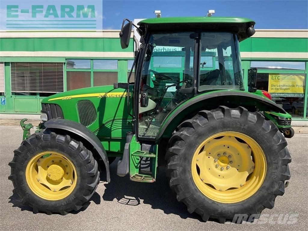 John Deere 5820 Tractoren