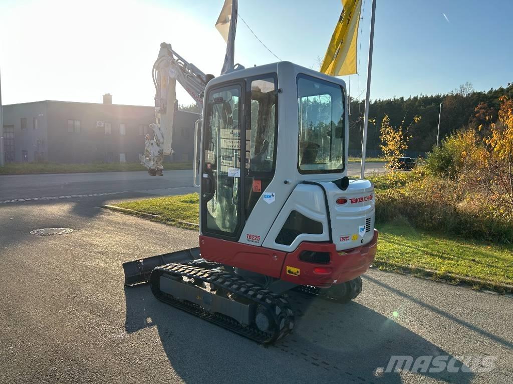 Takeuchi TB 225A V3 Minigraafmachines < 7t