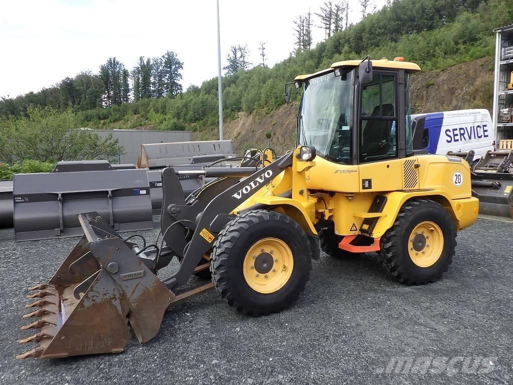 Volvo L 30 G Wielladers