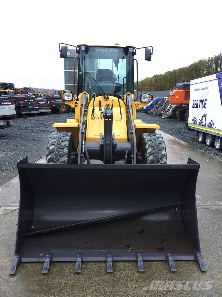 Volvo L 30 G Wielladers