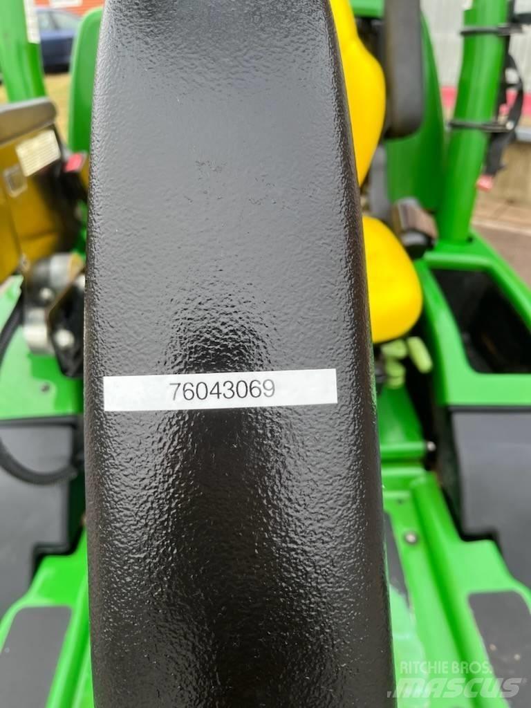 John Deere 9009 Rough-, trim- en kantmaaiers