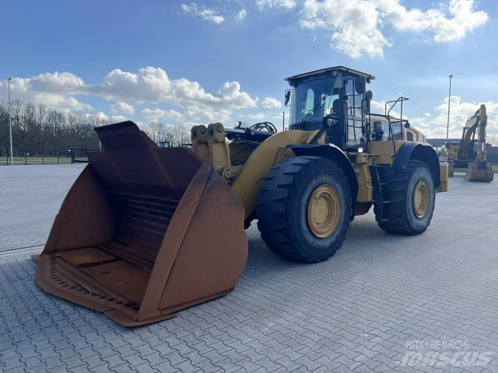 CAT 982M Wielladers
