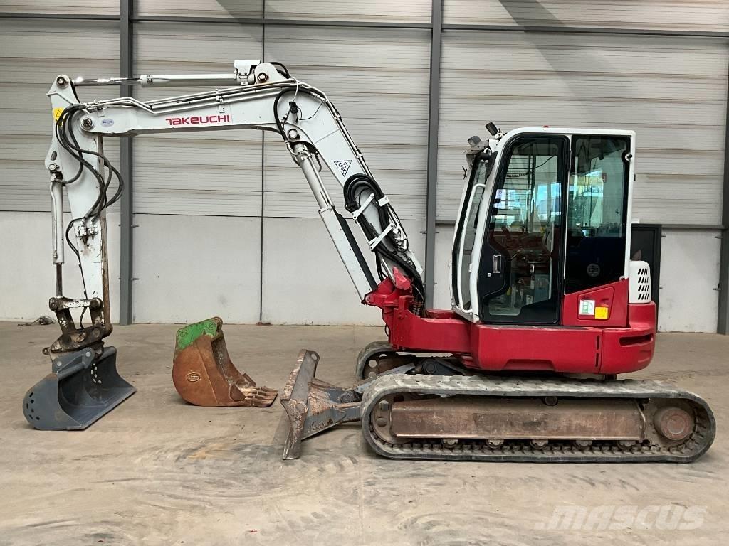 Takeuchi TB 280 FR Midigraafmachines 7t - 12t