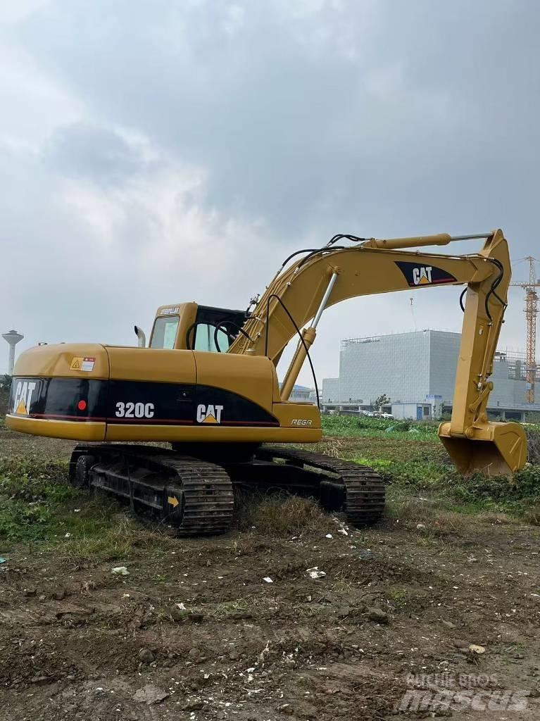 CAT 320 C Rupsgraafmachines