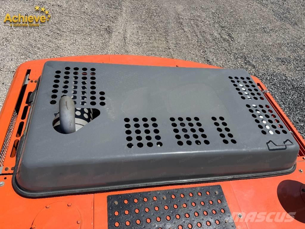 Hitachi ZX 210 Rupsgraafmachines