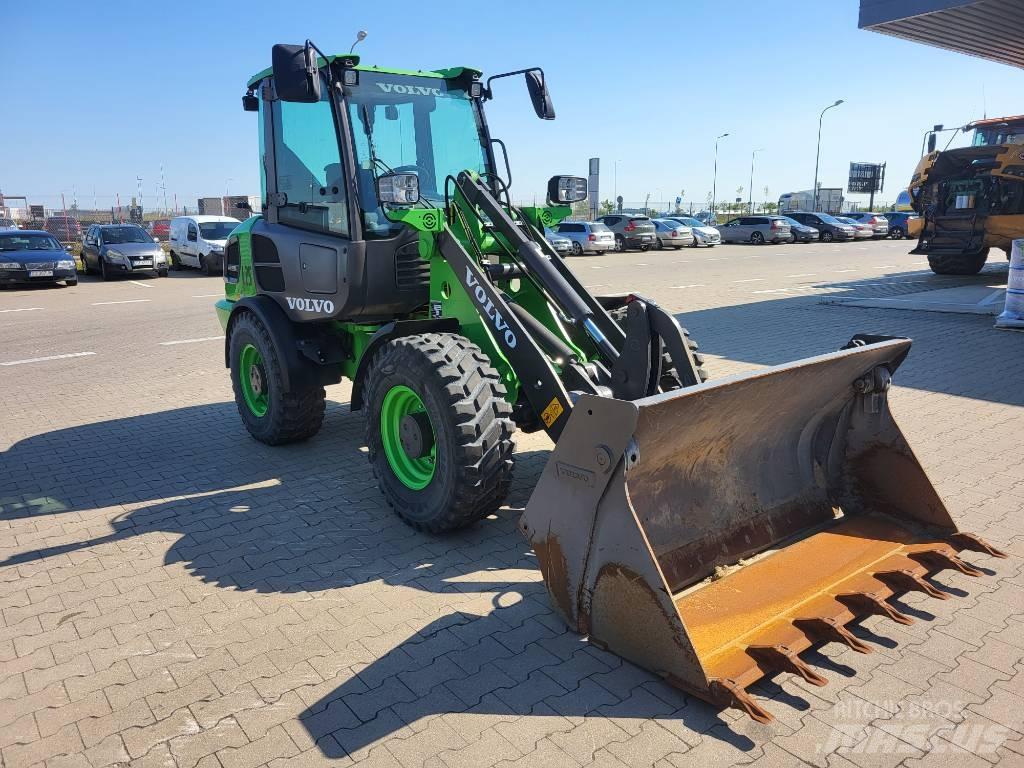 Volvo JL25H ELECTRIC Wielladers