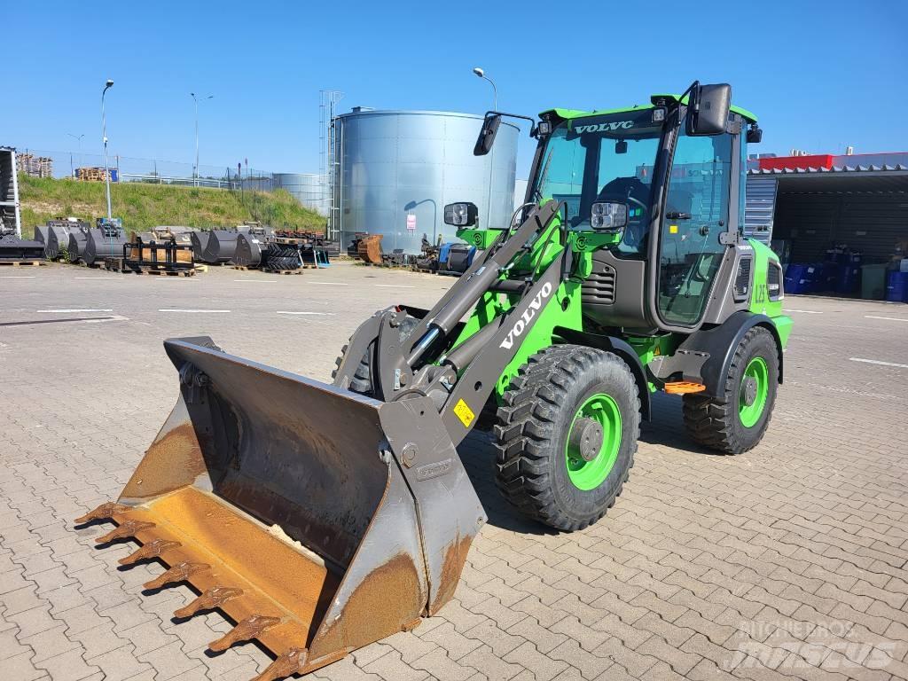 Volvo JL25H ELECTRIC Wielladers