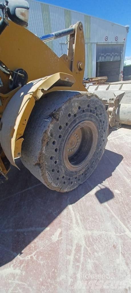 CAT 930 M Wielladers