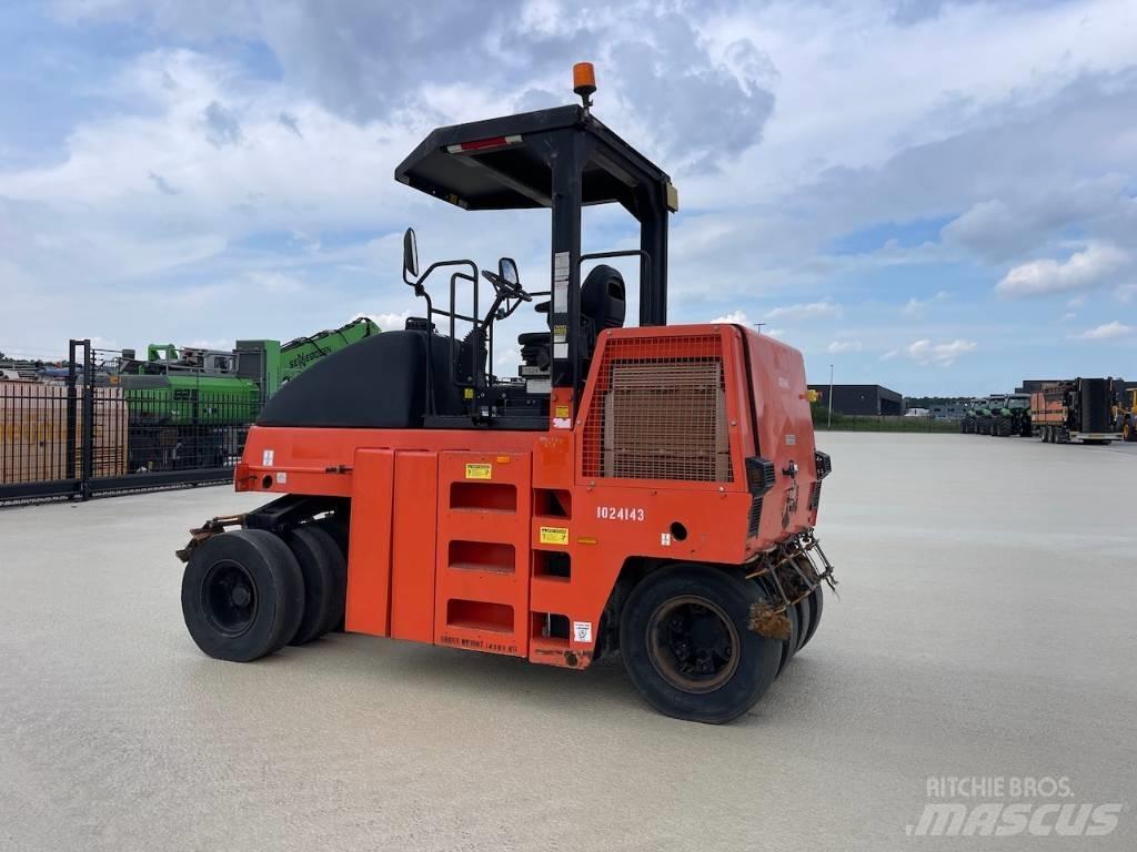 Dynapac CP 142 Bandenwalsen