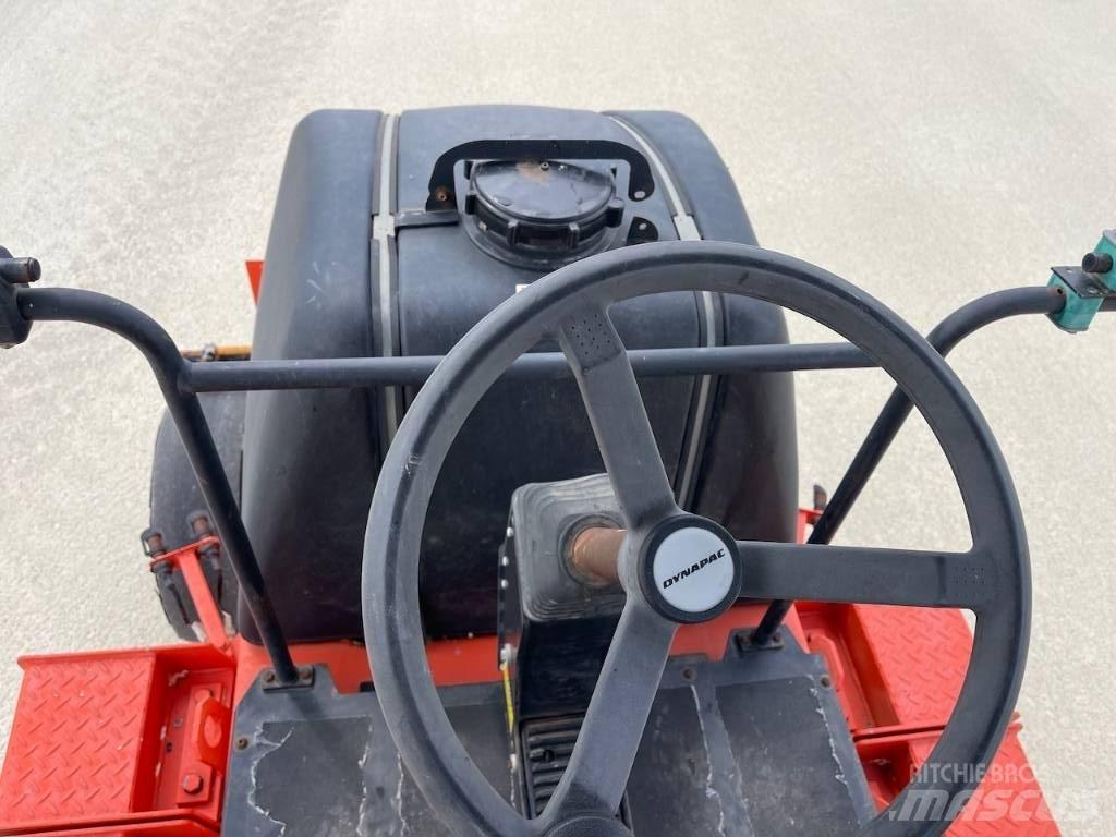 Dynapac CP 142 Bandenwalsen