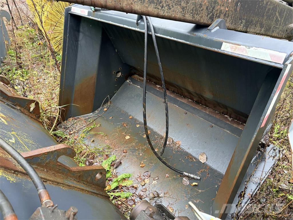 Snowstar HK700L Zand- en zoutstrooimachines