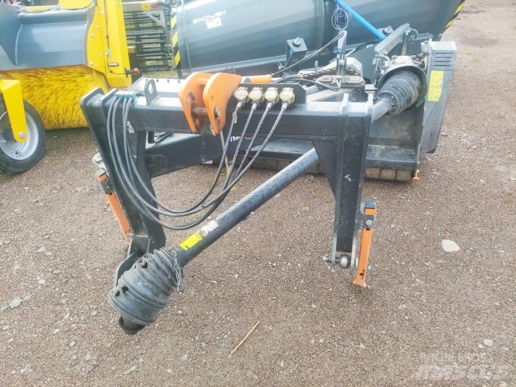 TCM Tds 220 Klepelmaaiers