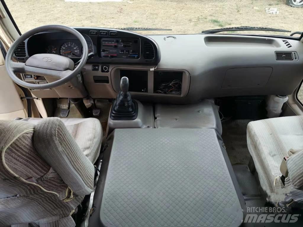 Toyota Coaster Intercitybussen