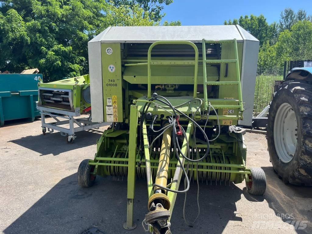 CLAAS Rollant 240 Ronde-balenpersen
