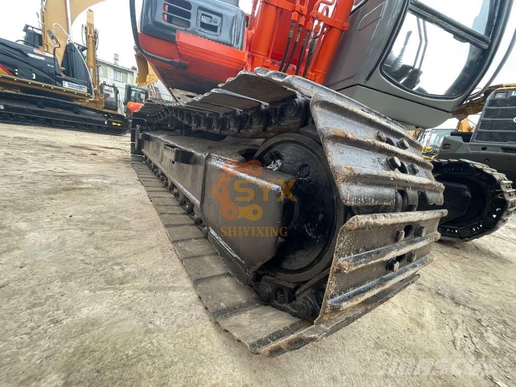 Hitachi EX 120 Rupsgraafmachines