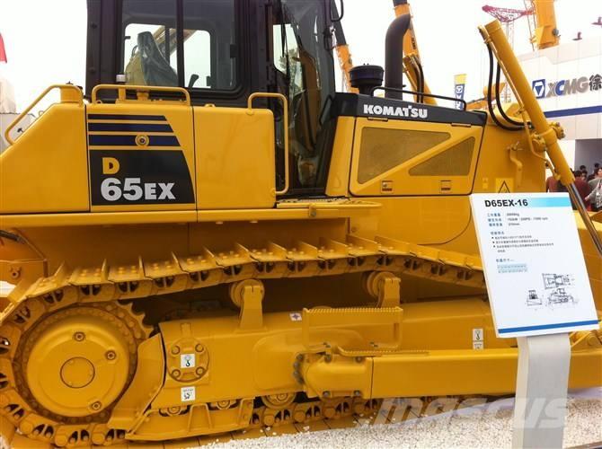 Komatsu d65ex-16 Rupsdozers