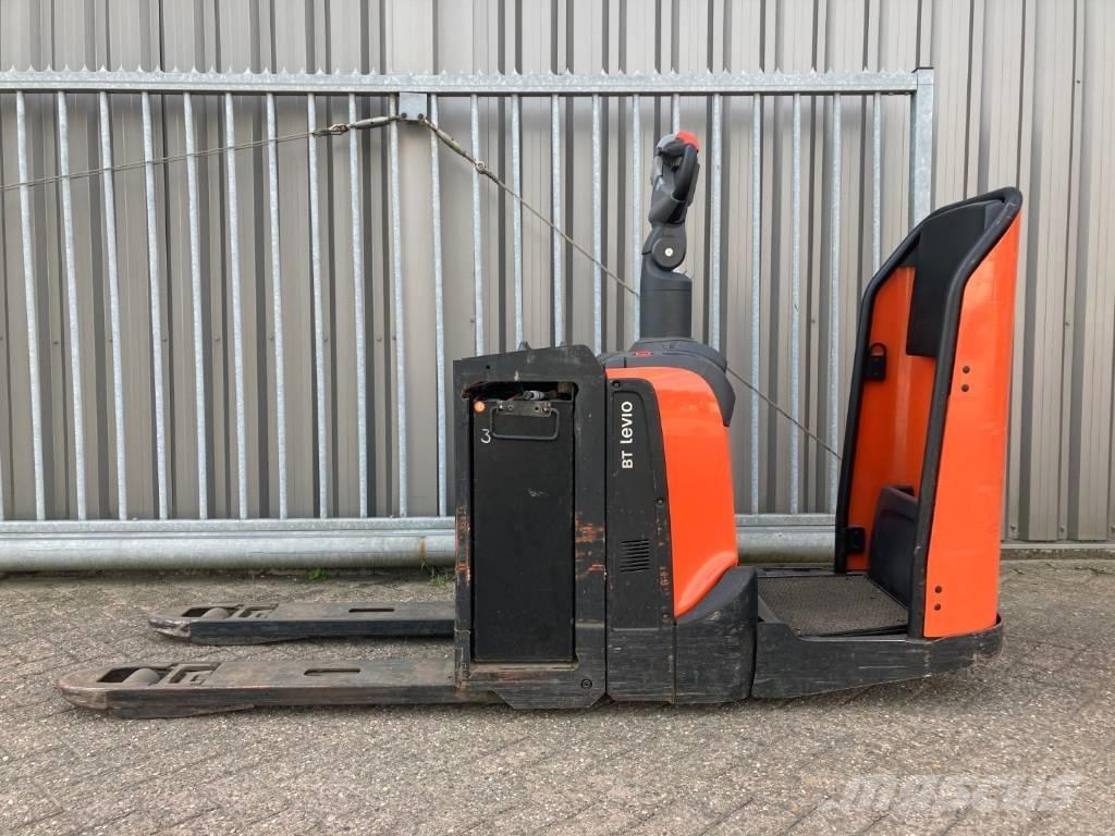 Toyota LPE200 Meerij pallettruck met platform