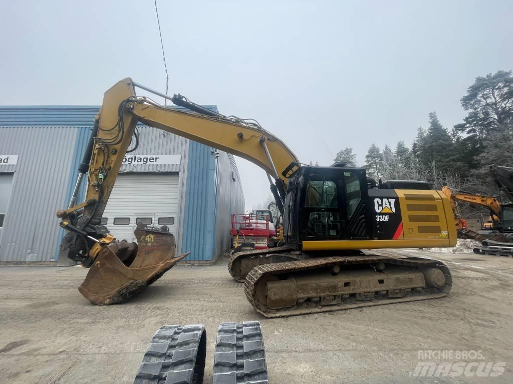 CAT 330 Rupsgraafmachines