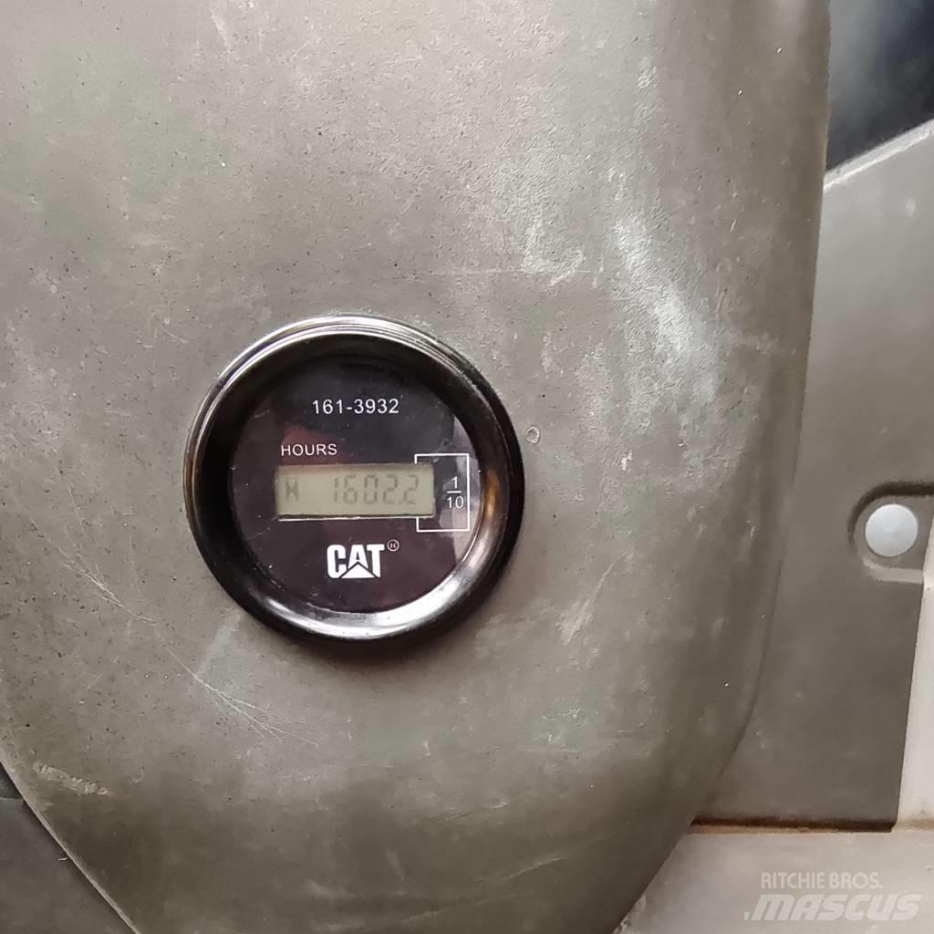 CAT 320 D Rupsgraafmachines