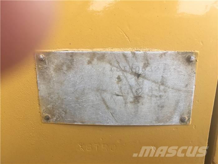 CAT 330 B L Rupsgraafmachines