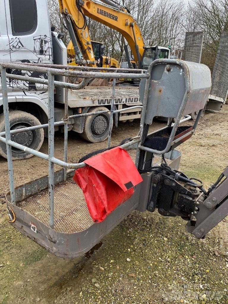 Manitou 180 ATJ Knikarmhoogwerkers