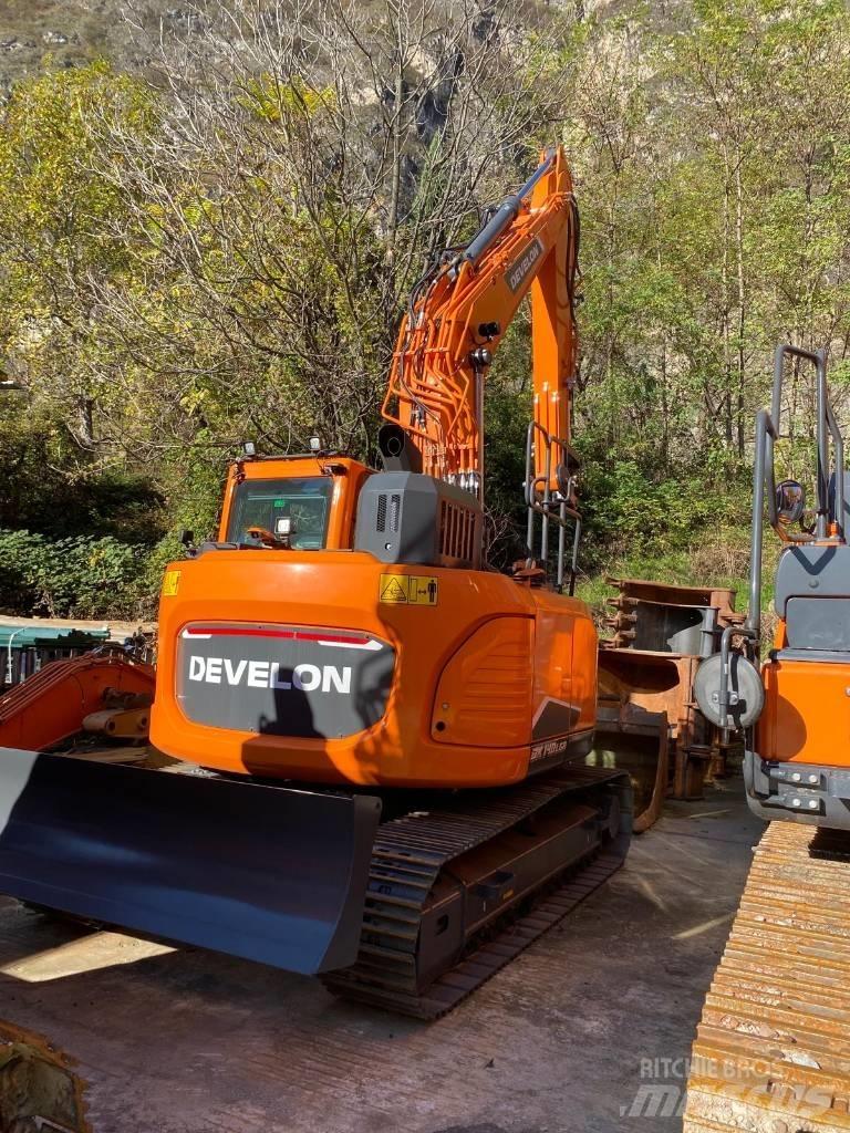 Develon DX 140 LCR-7 Rupsgraafmachines