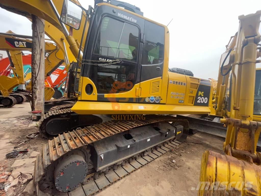 Komatsu PC 200-8 Rupsgraafmachines