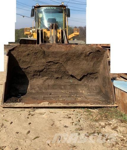 Volvo L 120 E Wielladers