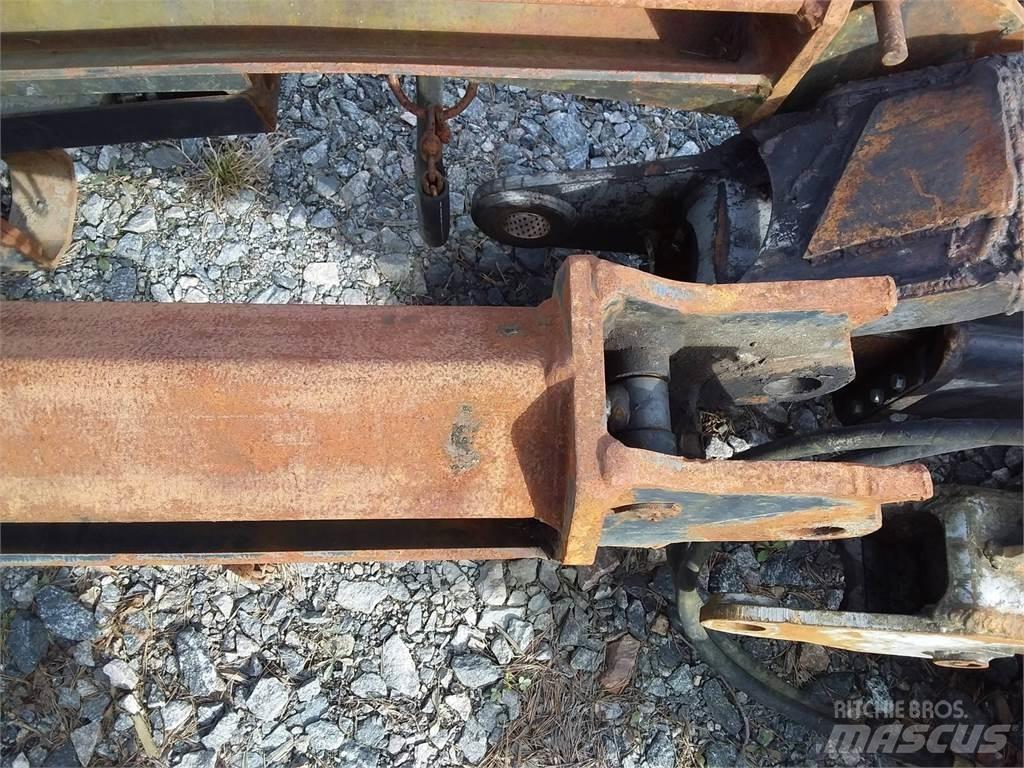 CAT 2200 Houtoogstkranen